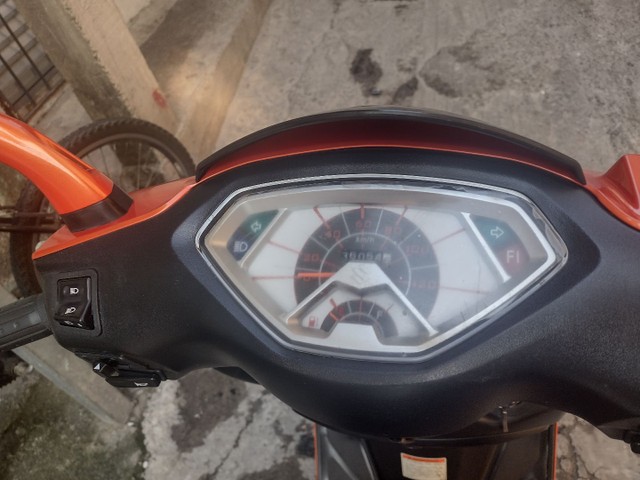 SUZUKI- BURGMAN 125  ANO 2019