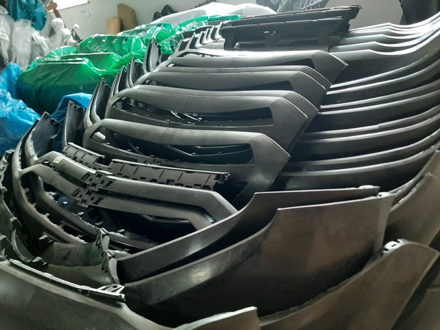 Parachoque Avariados promoção!! Abaixo do custo!! - Foto 3