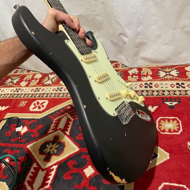 Guitarra Stratocaster Tagima Memphis MG30 Preta Relic Corpo Padrão Fender - Foto 2