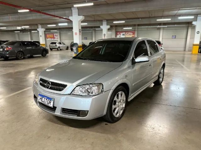 Chevrolet Astra 2011: 10 fatos a saber antes da compra do usado