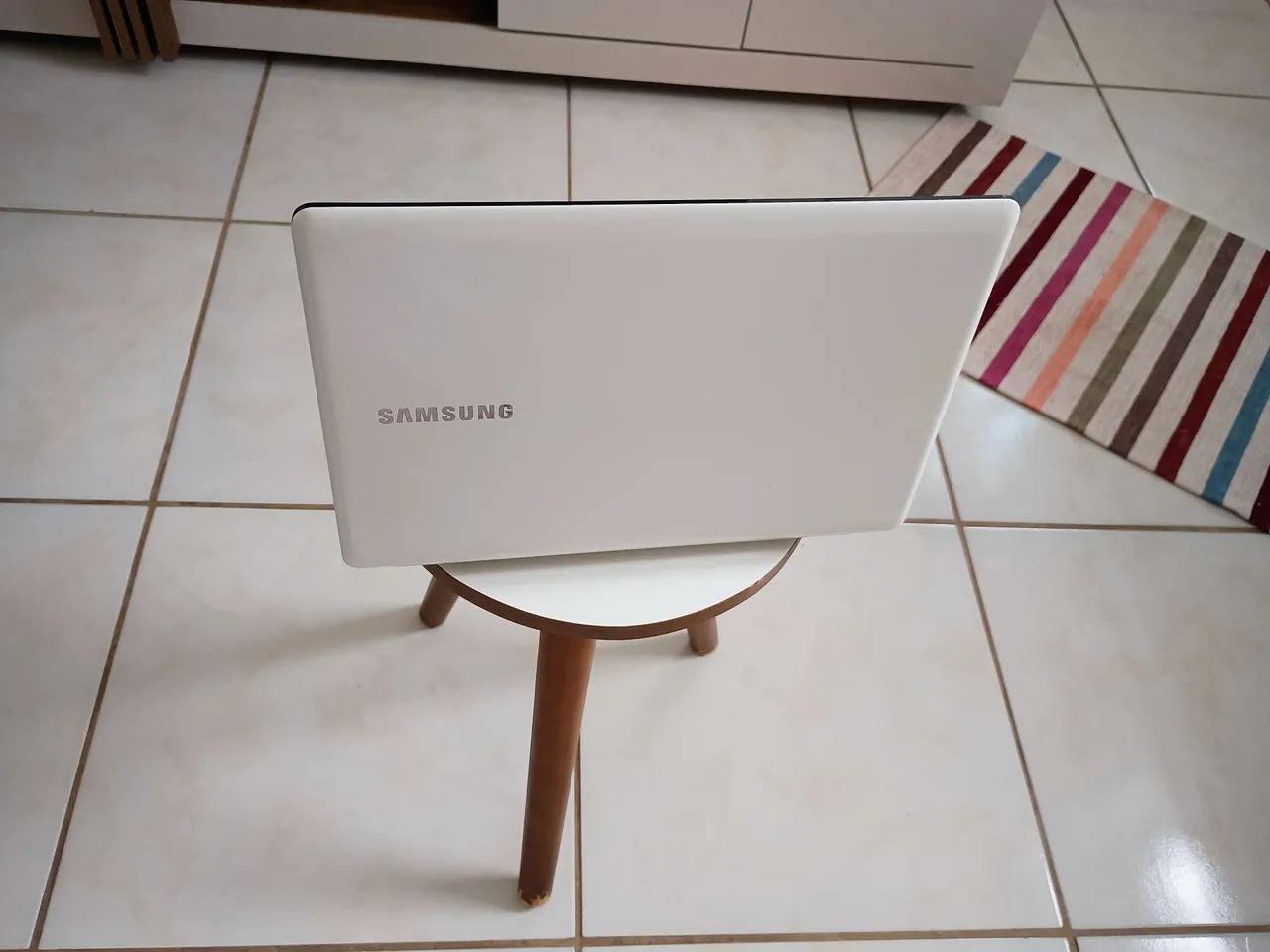 Notebook Samsung branco 4gb memória ram DDR3 500gb HD tela 14 polegadas bateria boa super 