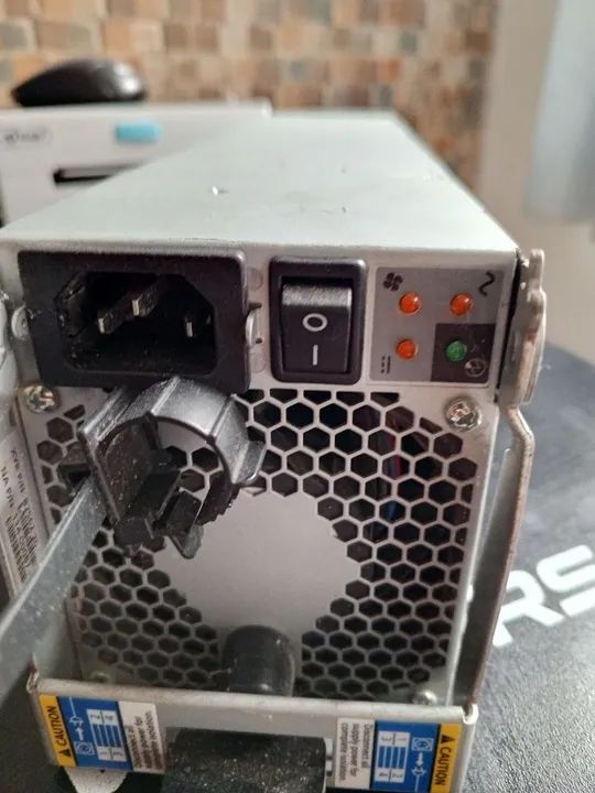 Fonte IBM 580W Storage V7000 HB-PCM01-580-AC 85Y6074 85Y6074 - Foto 3