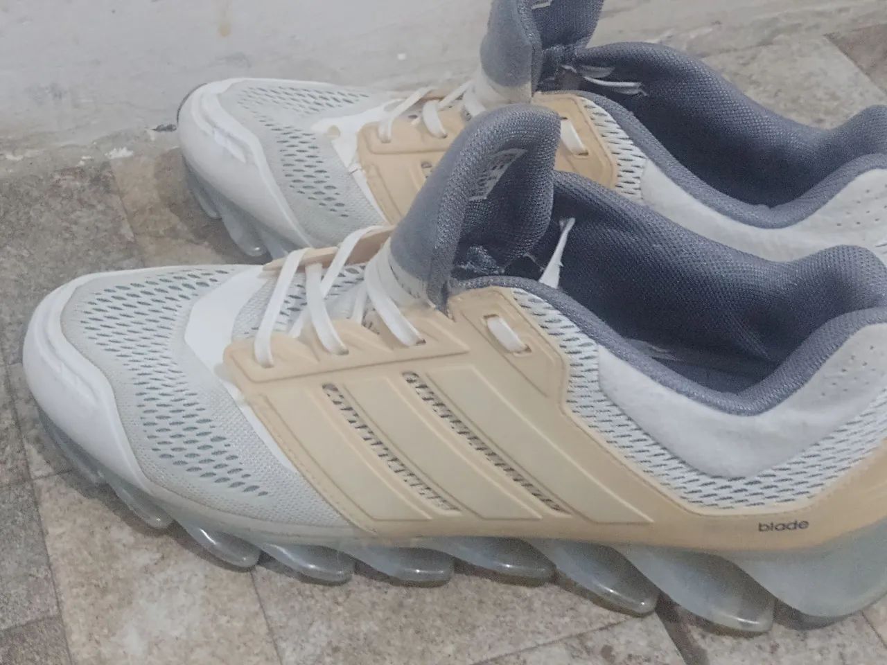 Tenis Adidas 44