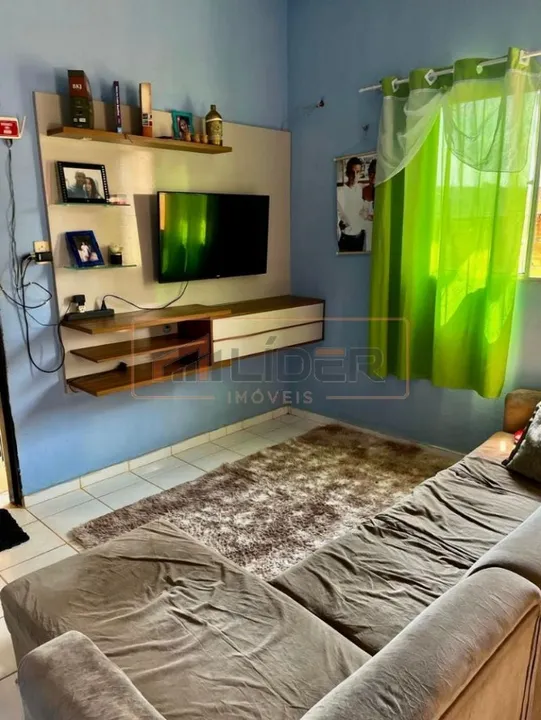 Casa com 02 Quartos no João Meneguelli