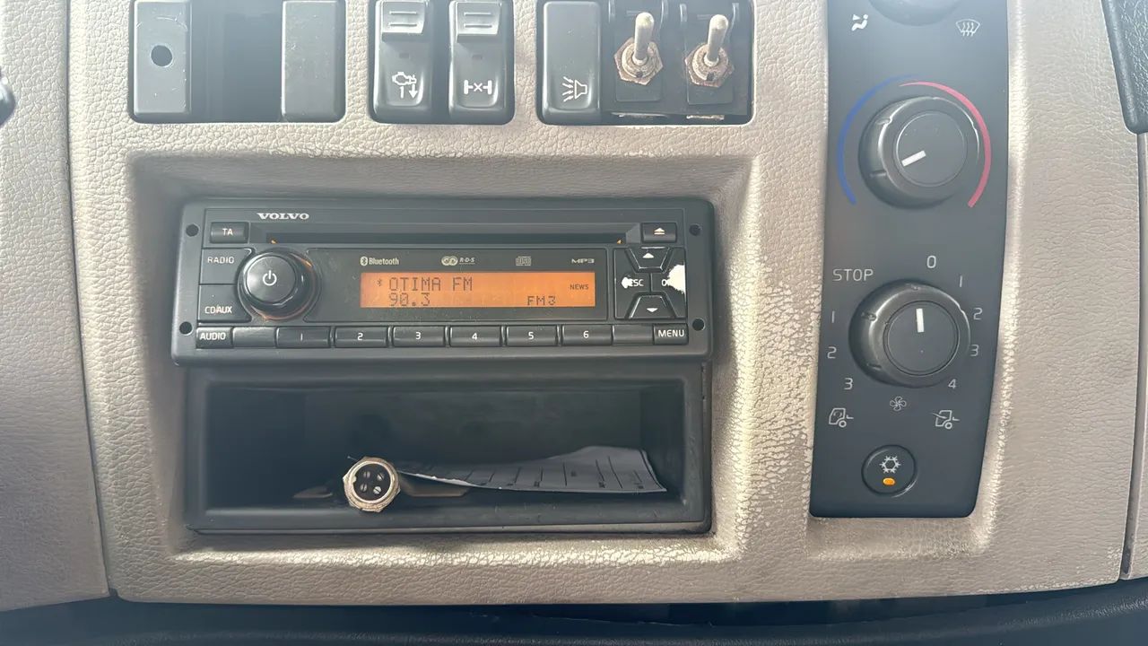 Volvo 330 euro 5 2013 - Foto 5