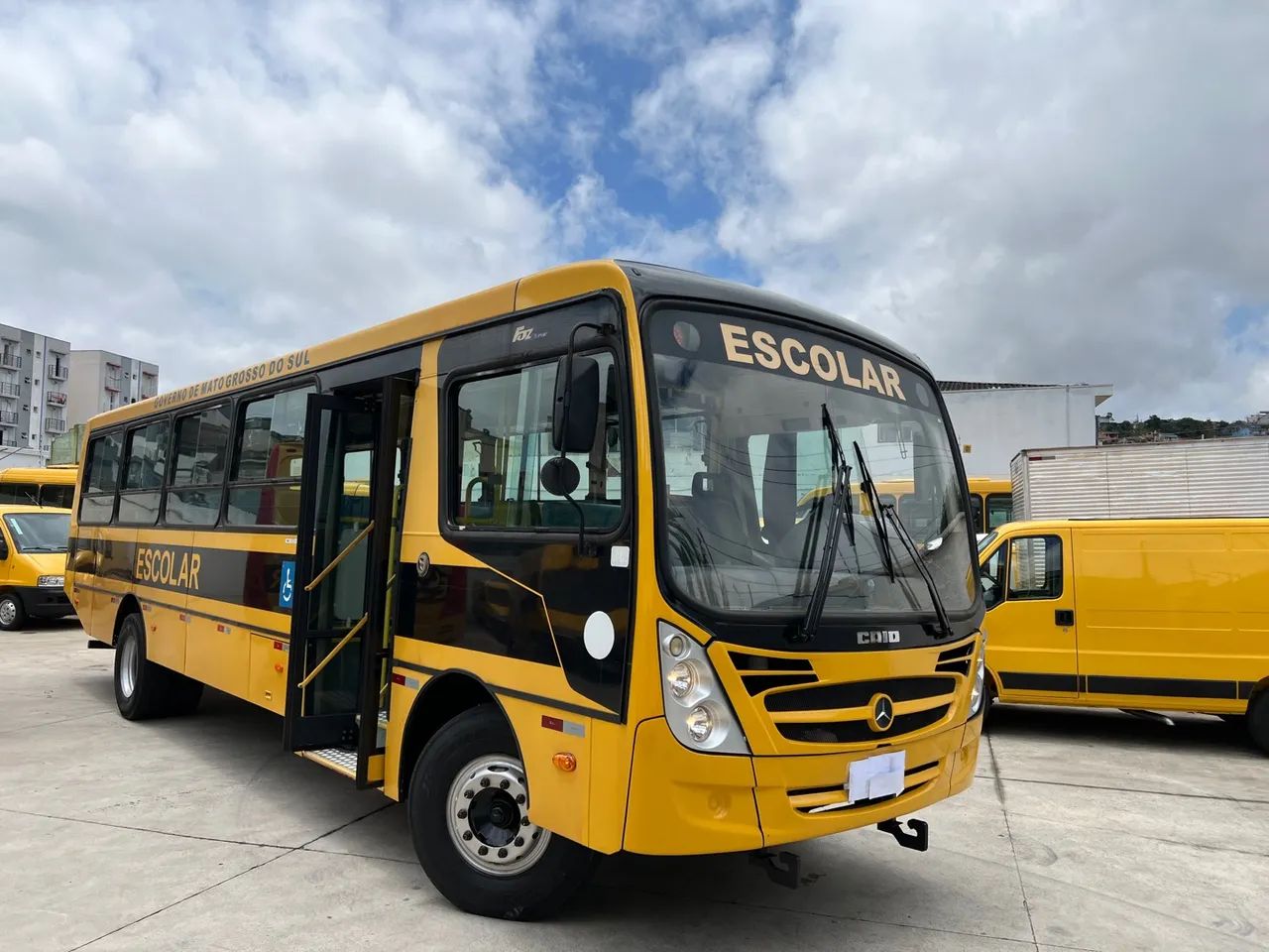 ÔNIBUS OF 1519  CAIO / MERCEDES ano 2013 / 60 Lugares 