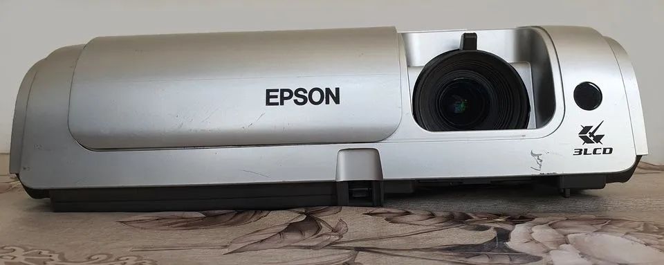 Projetor Epson Power Lite S4 - Foto 2