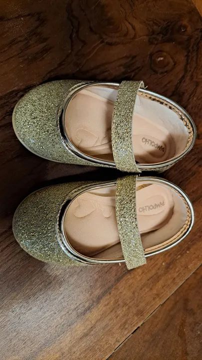 Sapato dourado Pimpolho tamanho 18 - Foto 4