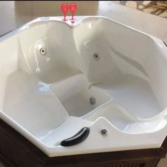 SPA SEXTAVADO COM HIDROMASSAGEM E AQUECEDOR MODELO DE 4 LUGARES - Foto 5