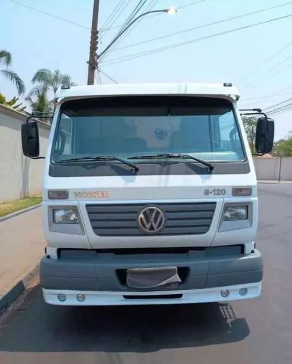 Caminhão Worker 8-120 