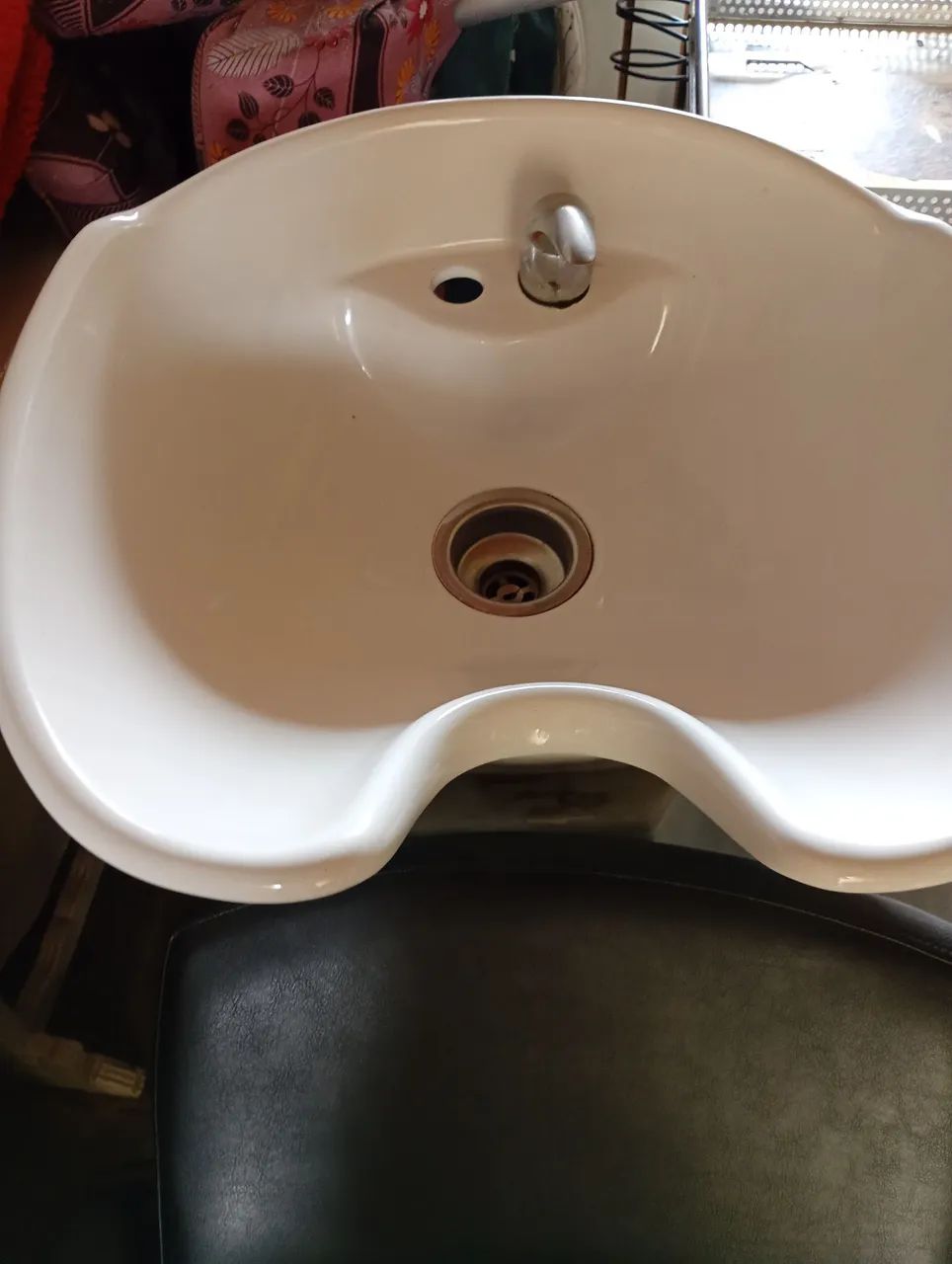 LAVATÓRIO COM CADEIRA  - Foto 3