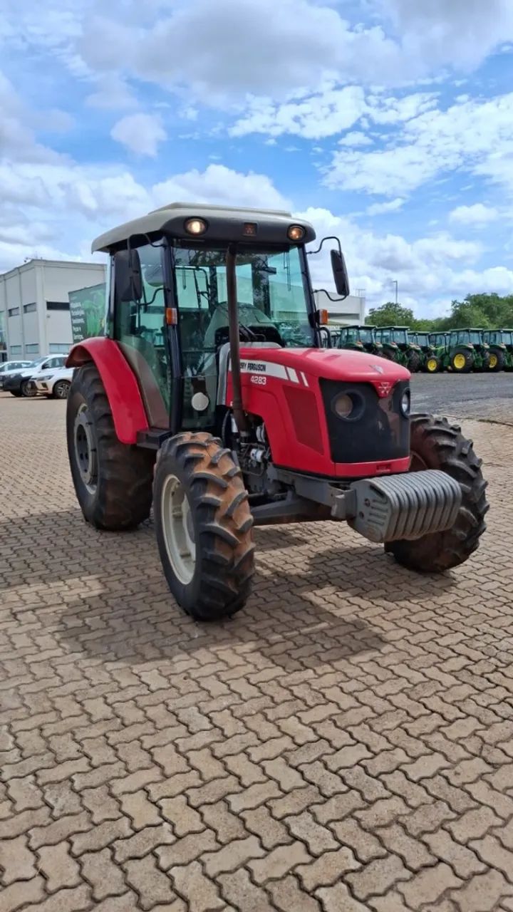Trator Massey Ferguson MF 4283 4X4 2010 - Parcelamos!!
