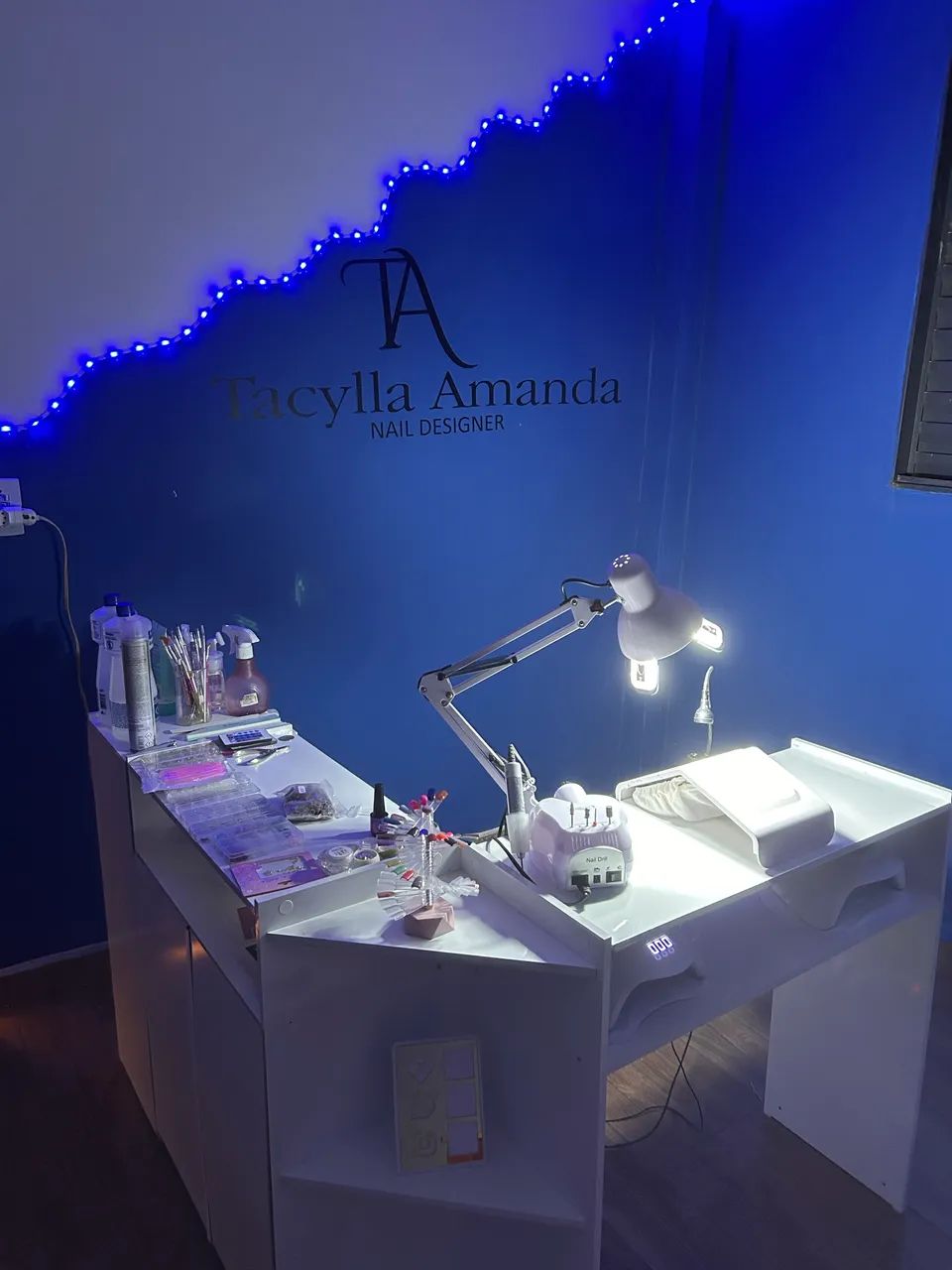 mesa de nail designer com esmalteiro 64311796205697121