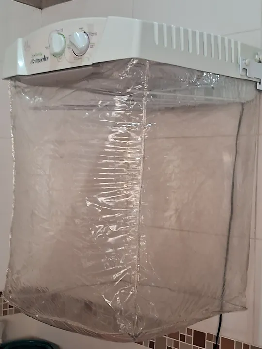 Secadora de Roupa de Parede - Semi nova