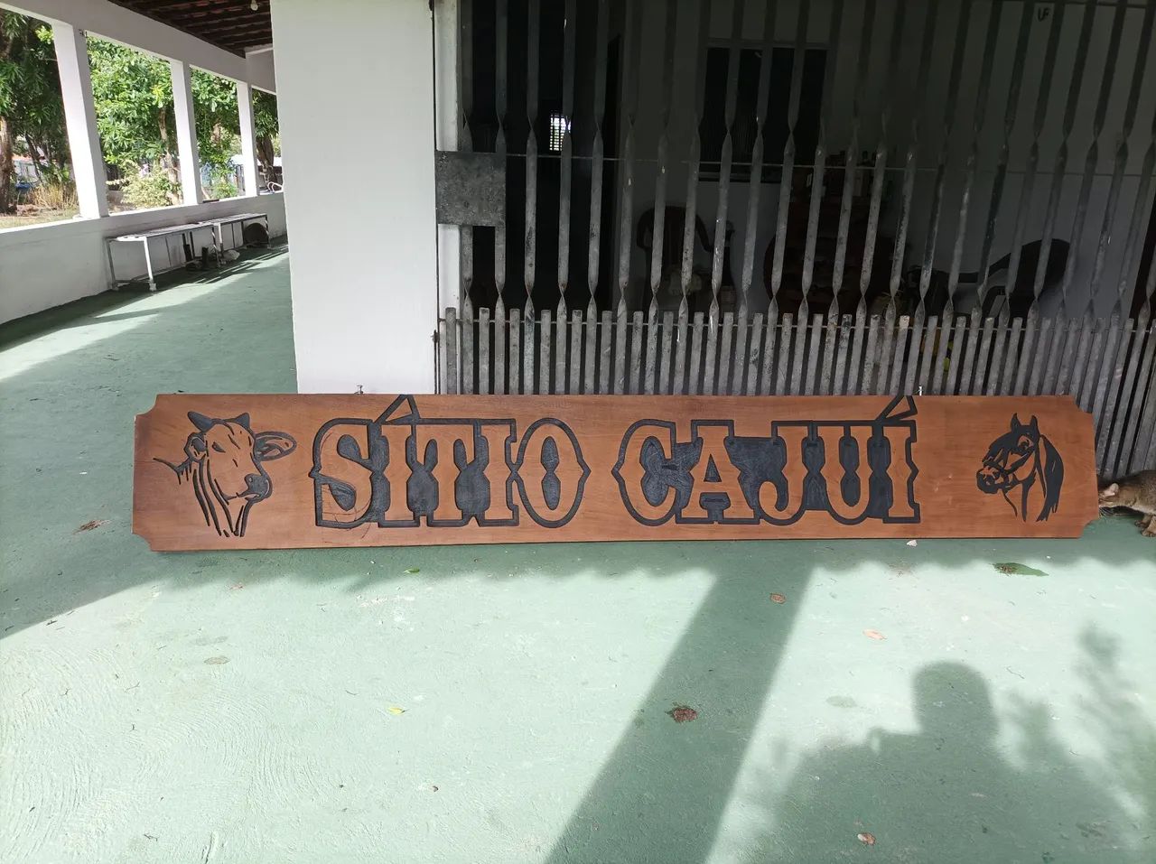 Placa Decorativa em Madeira Sitio Cajui