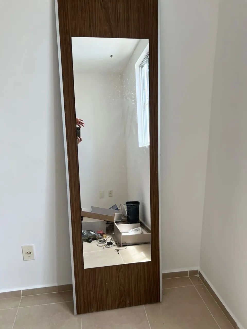 Full-length mirror64739791482882120