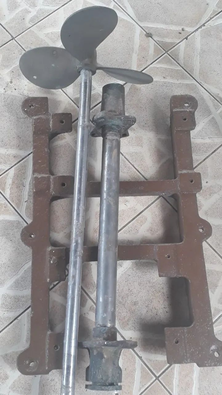 Hélice e peças para embarcação - Foto 2