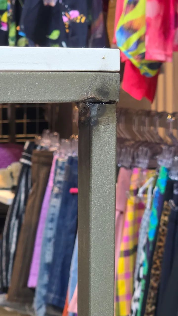 Mesa cabideiro arara - Foto 4