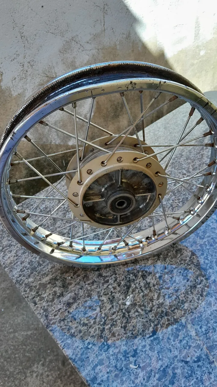Roda de moto aro 14 de biz