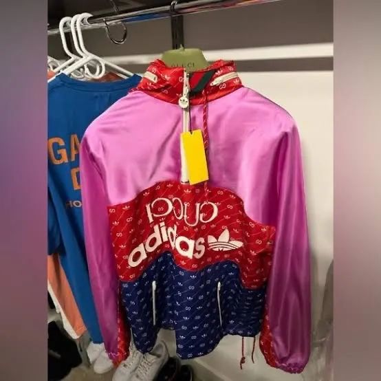 Jaqueta Gucci X adidas - Foto 2