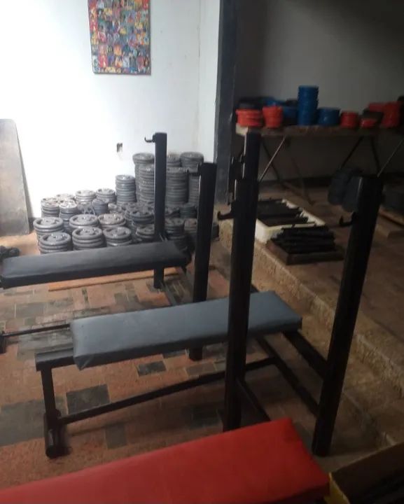 Mesa de Supino , Barras , Anilhas e outros  - Foto 3