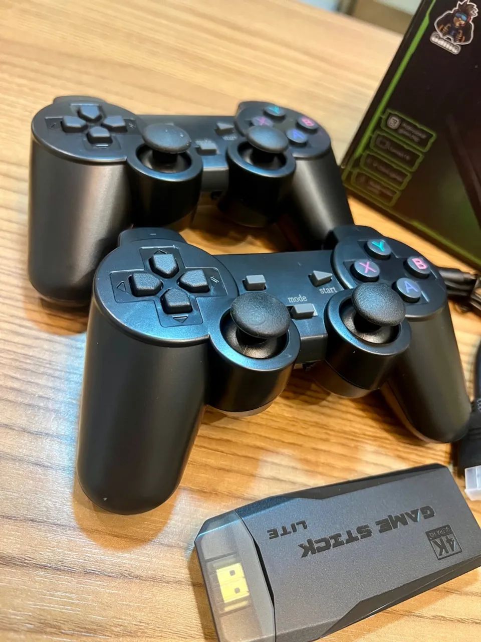 Video Game Stick 10mil - Console Portátil com 2 Controles Sem Fio - Foto 3