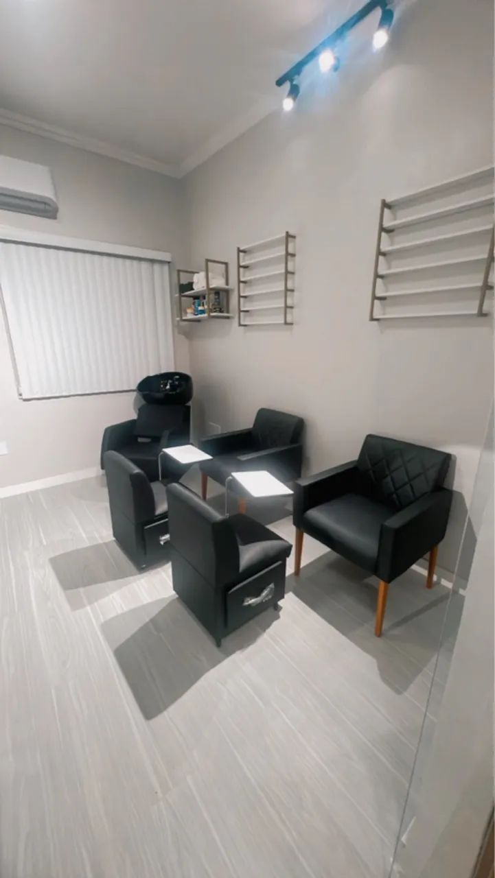 Alugo Salão de beleza  (centro)