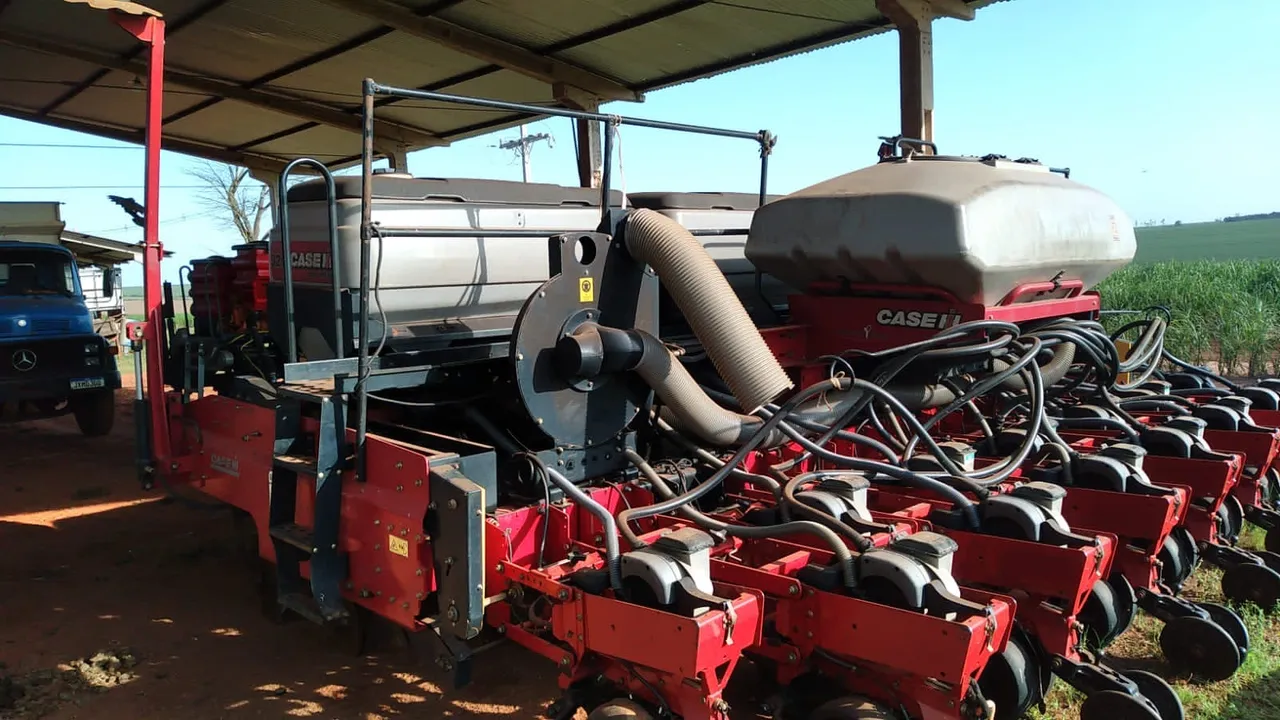 Plantadeira Case IH 3213 iasy riser