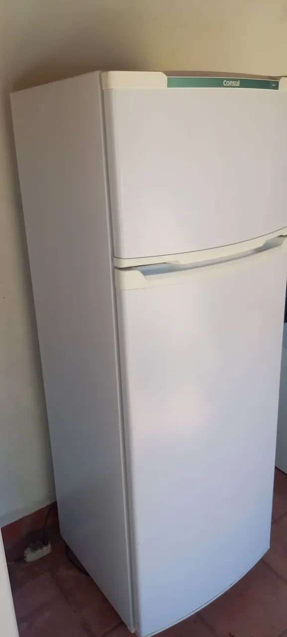 Geladeira Consul 220v - Foto 4