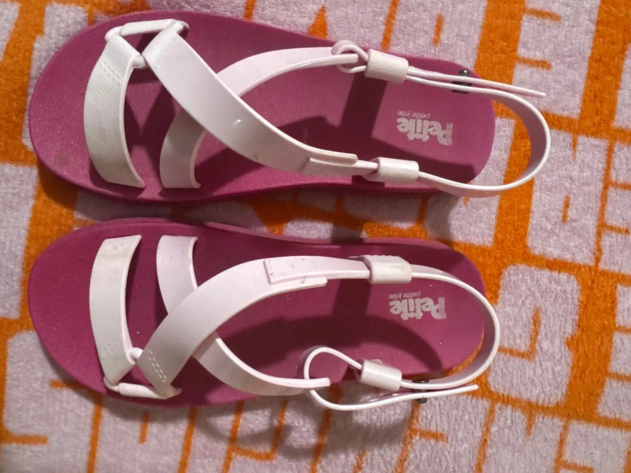 Sandálias Petite Jolie Rosa - Conforto e Estilo para Meninas!