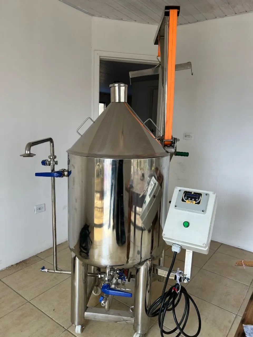 Máquina cervejeira 150 litros para cervejas artesanal  - Foto 3