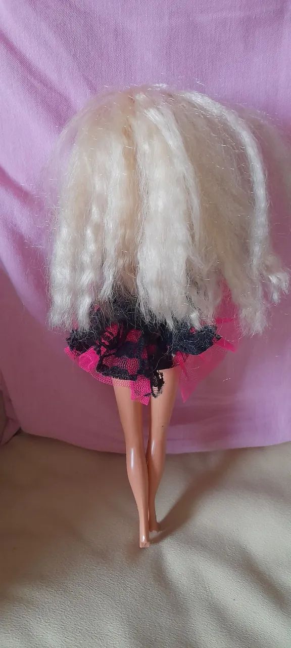 Boneca Barbie antiga decada de 80 - Foto 2