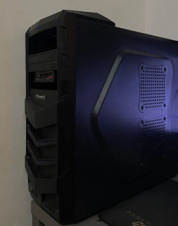 PC GAMER (Intel Core i7-4790 CPU @ 3.60GHz/ 16GB RAM/ AMD RADEON RX580 8GB 