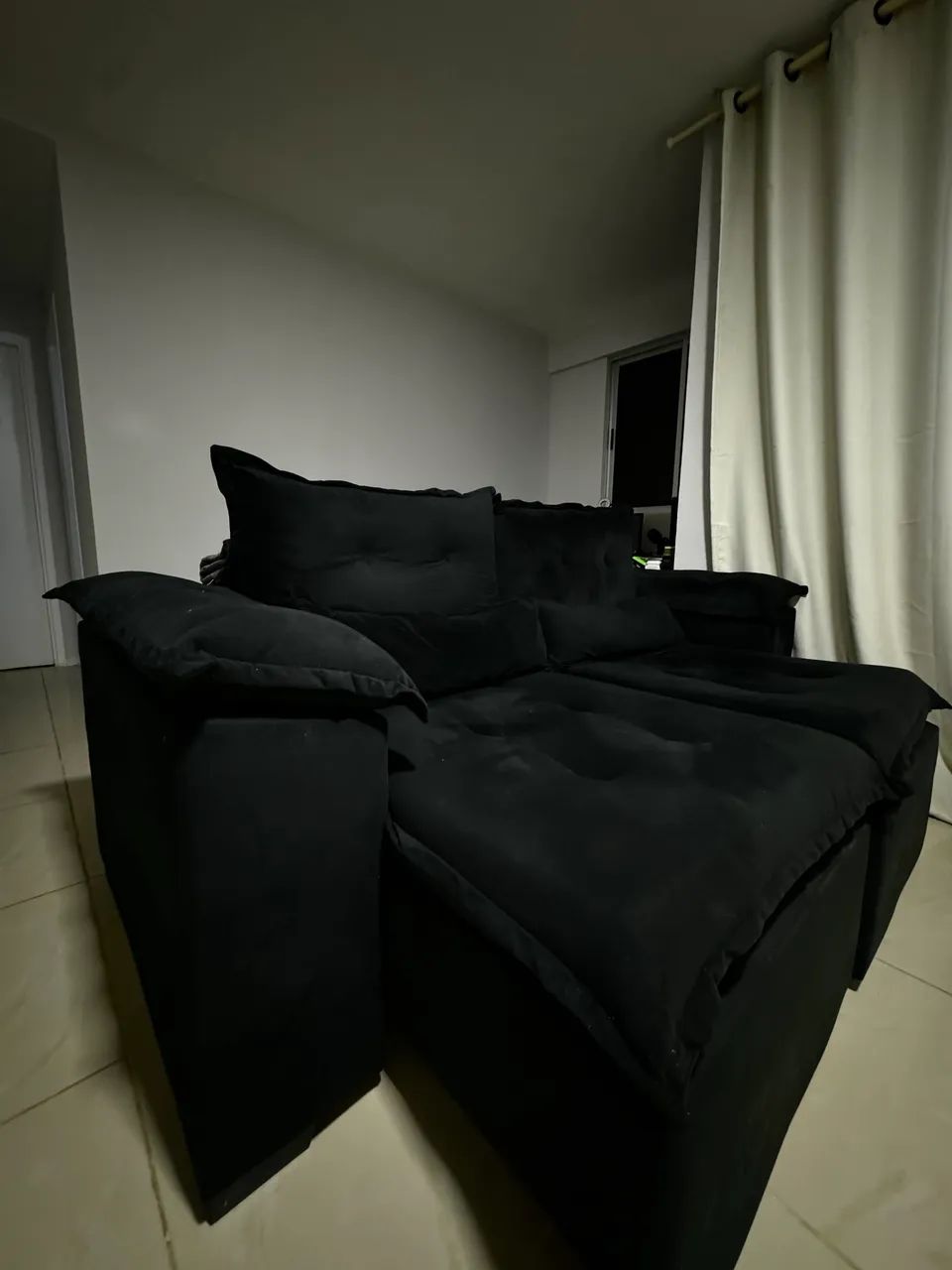 Vendo Sofá preto 2m64307162334979121