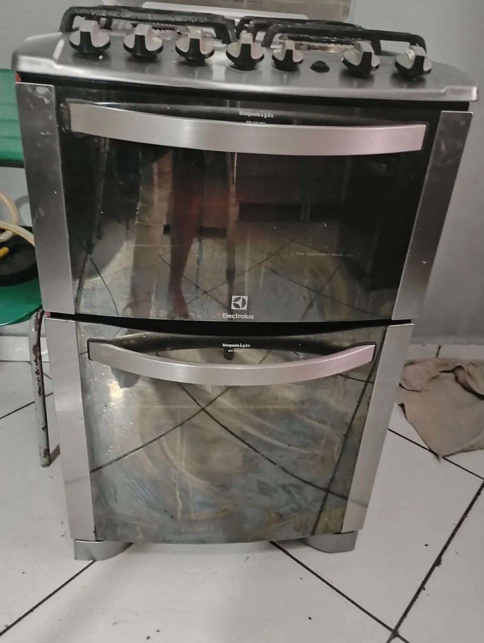 Fogão 4 Bocas com Forno Duplo Electrolux - Foto 2