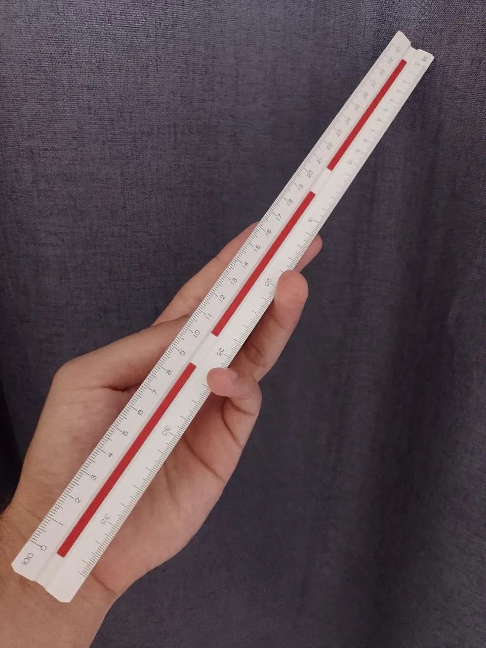 Escalímetro triangular 30cm