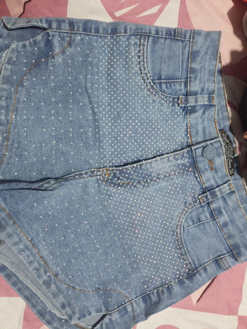 Short Jeans com Strass