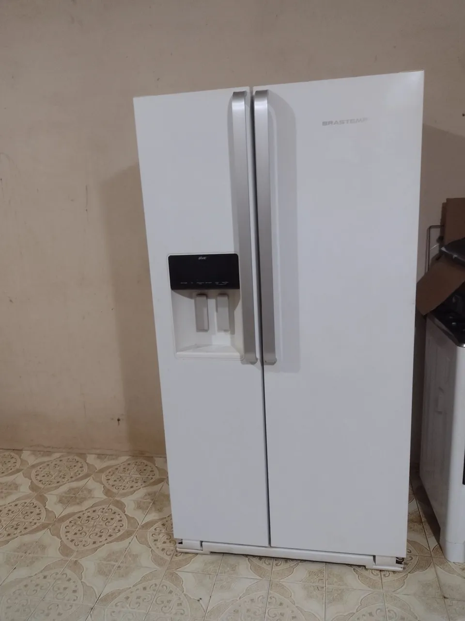 Geladeira Brastemp Side by Side com Dispenser