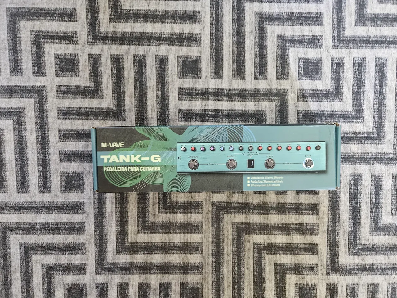 Pedaleira para Guitarra M-Wave Tank-G