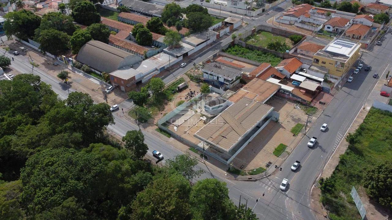 Imóvel comercial com terreno de aproximadamente 900m² no bairro Porto - Foto 4