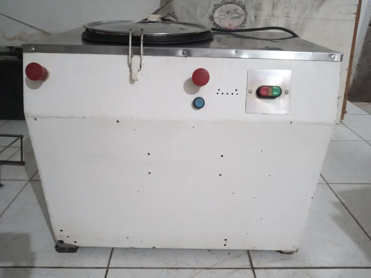Masseira 25, kl G paniz 6,500 perfeito estado manutenção feita e todas as peças novissimas