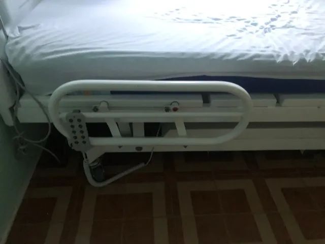 Aluguel de Cama hospitalar com controle - Foto 5