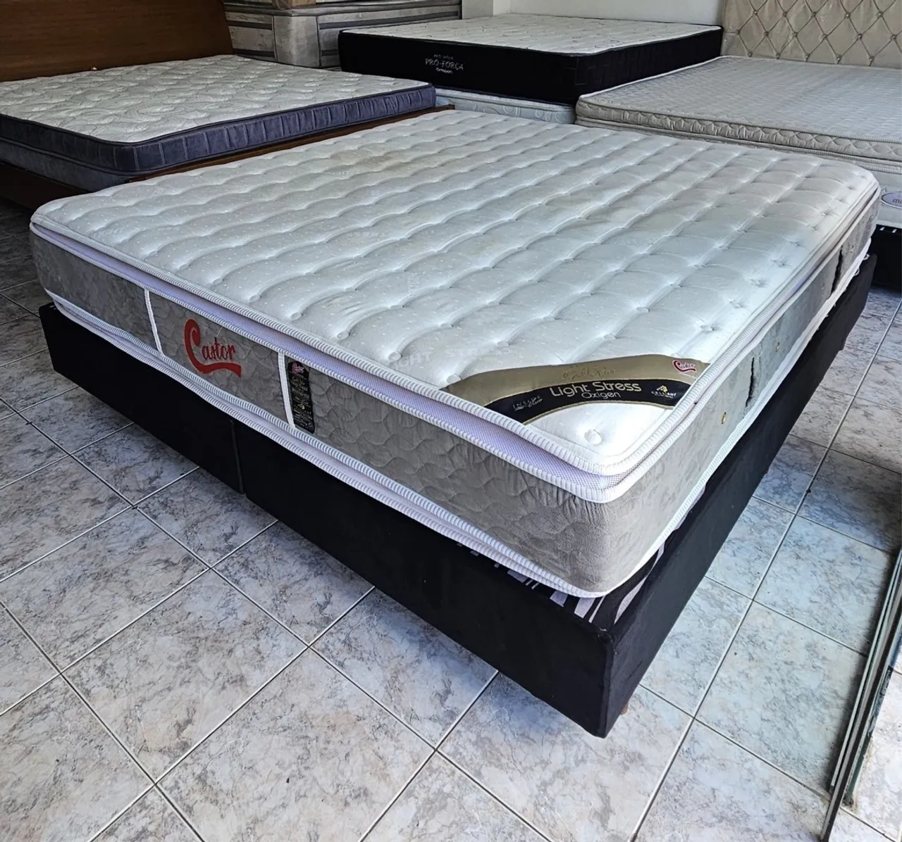 Cama Box Castor King Size