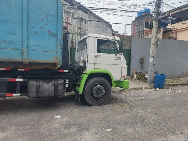 Vw 13180E Worker Roll On Off Com Caçamba