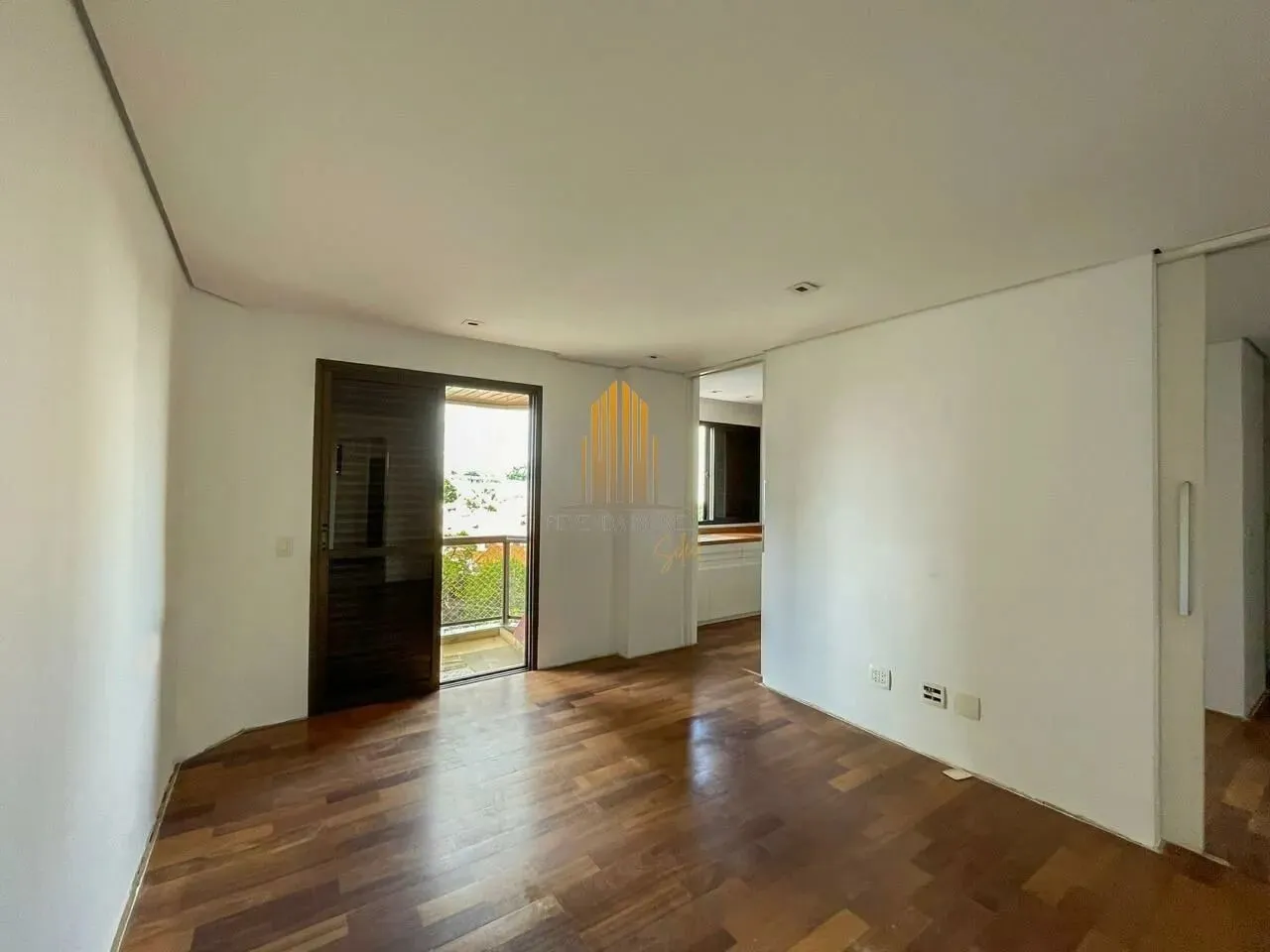Edifício solar Paulistano, Campo Belo - AP. De 276,m² com 4 suites, 6 banheiros e 3 vagas