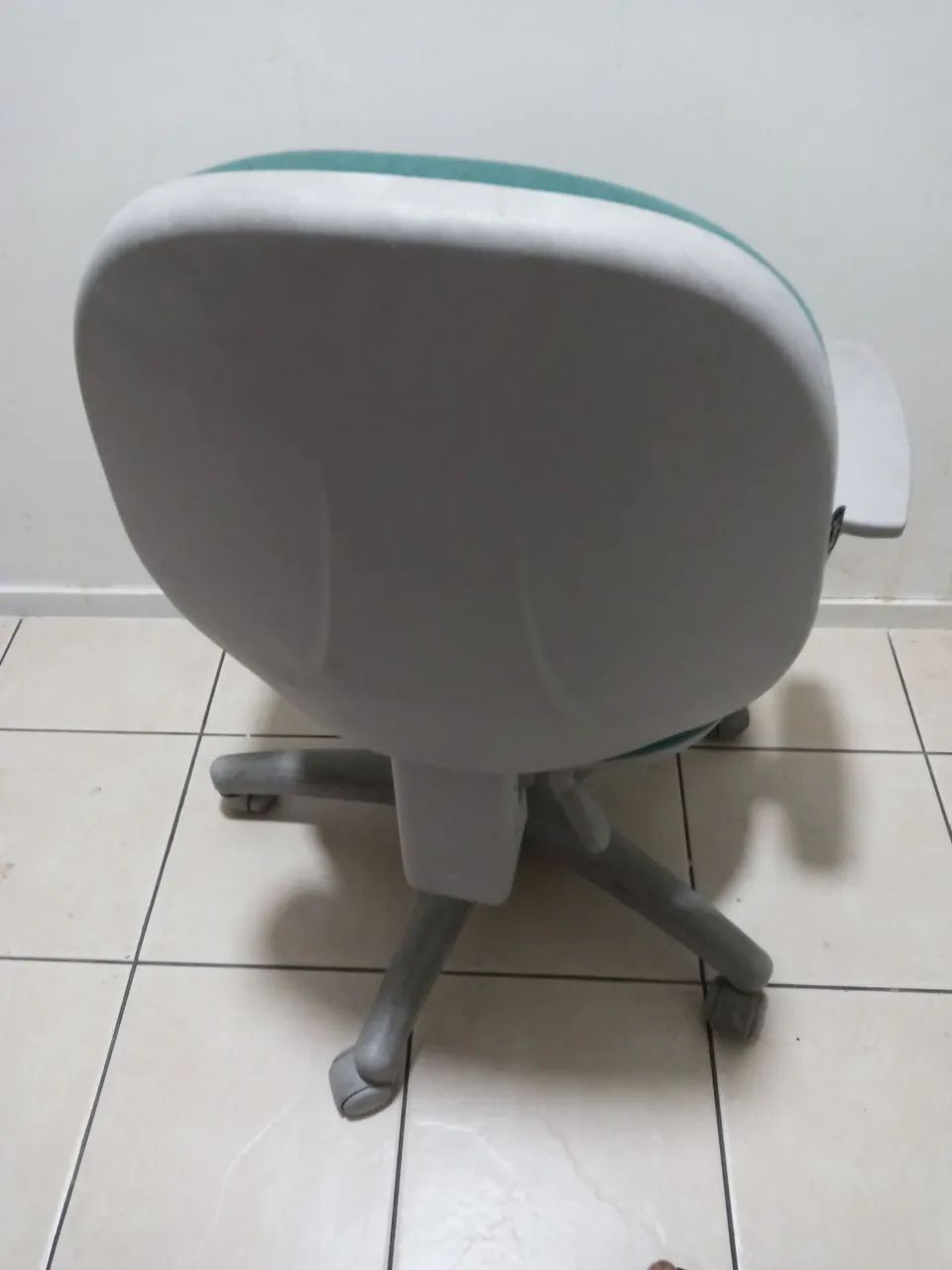 Cadeira de Escritório Giratória com Braços - Foto 4