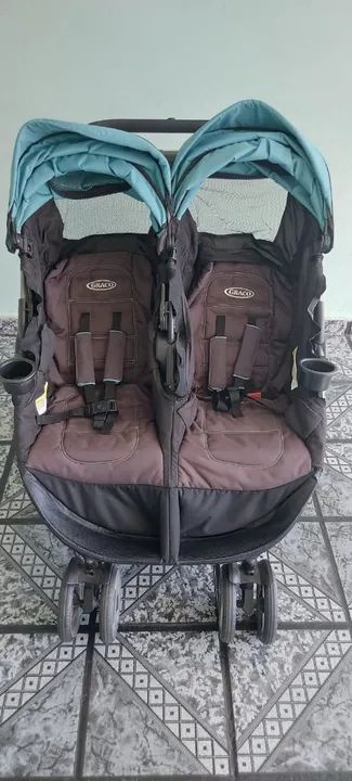 Carrinho gêmeos - usado só nos USA - Foto 3