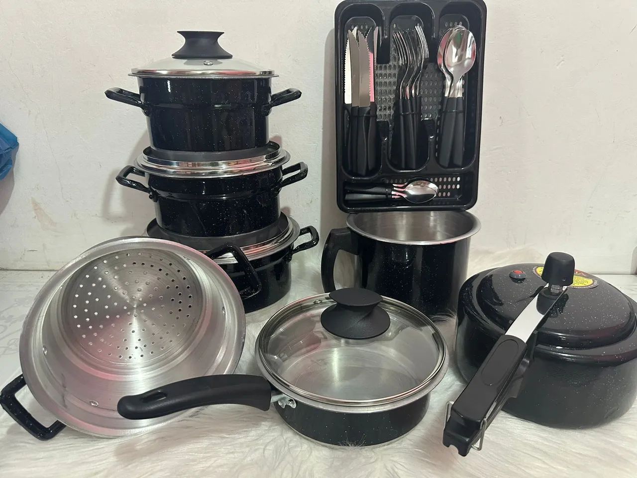 Conjunto de Panelas e kit talheres  - Foto 3