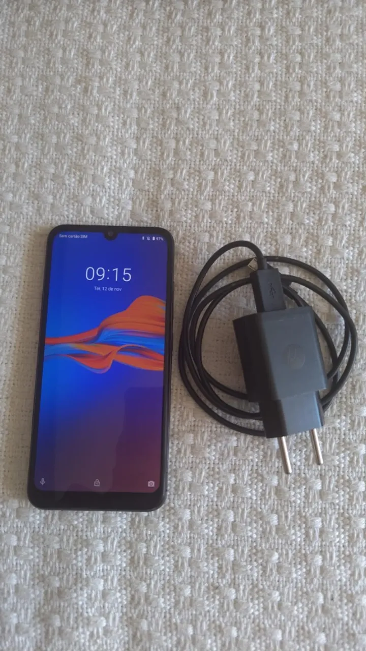 Motorola Moto E6 Plus - Usado