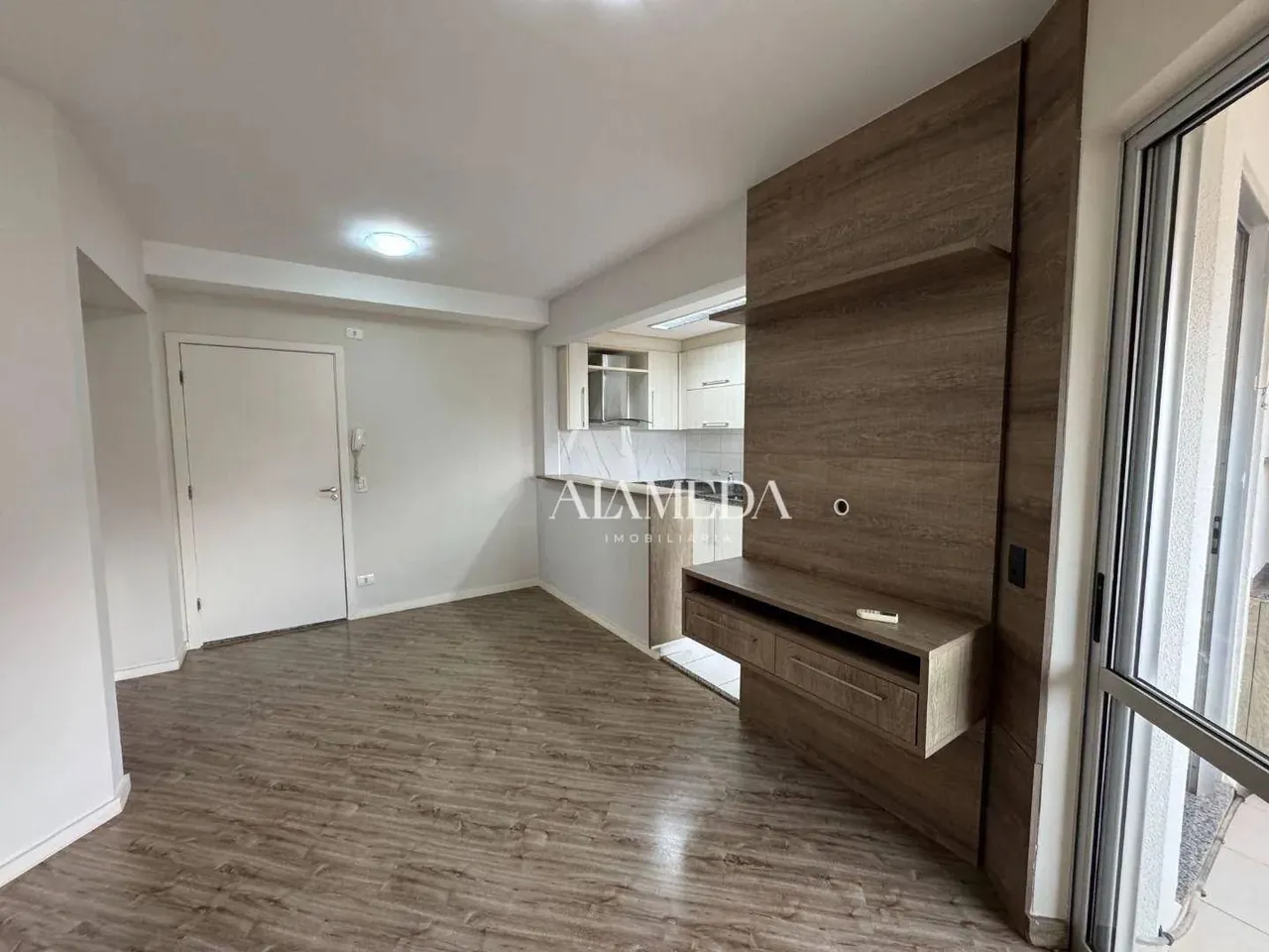 Apartamento com 3 Quartos sendo 1 Suíte para alugar, 78 m² por R$ 2.500/mês - Gleba Fazend